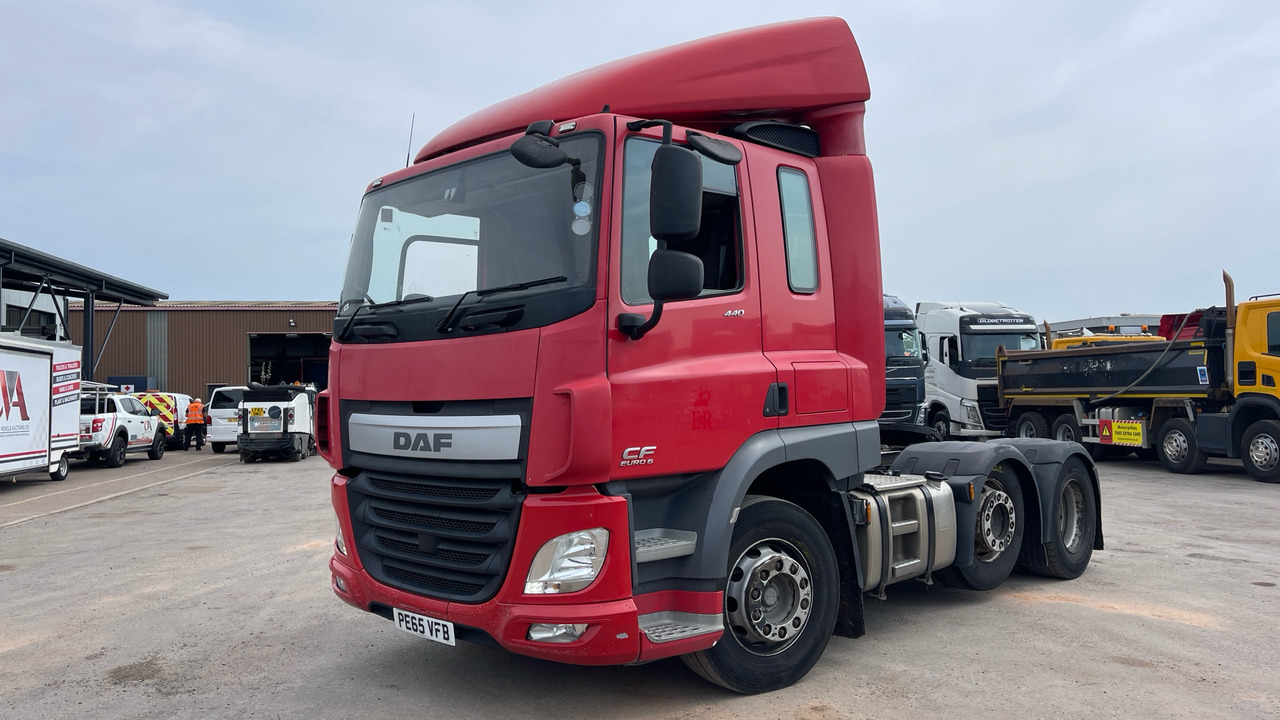 DAF CF 440 - Sattelzugmaschine: das Bild 2 DAF CF 440 - Sattelzugmaschine: das Bild 2