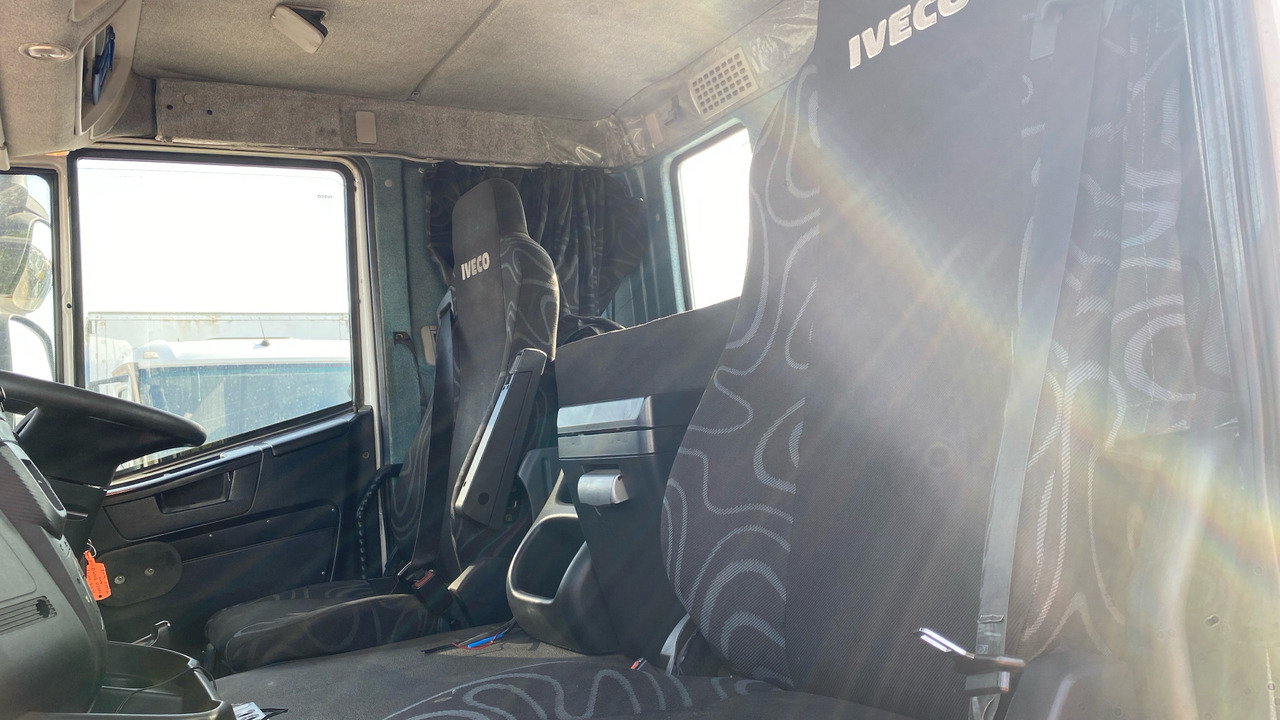 Sattelzugmaschine IVECO STRALIS 460: das Bild 15