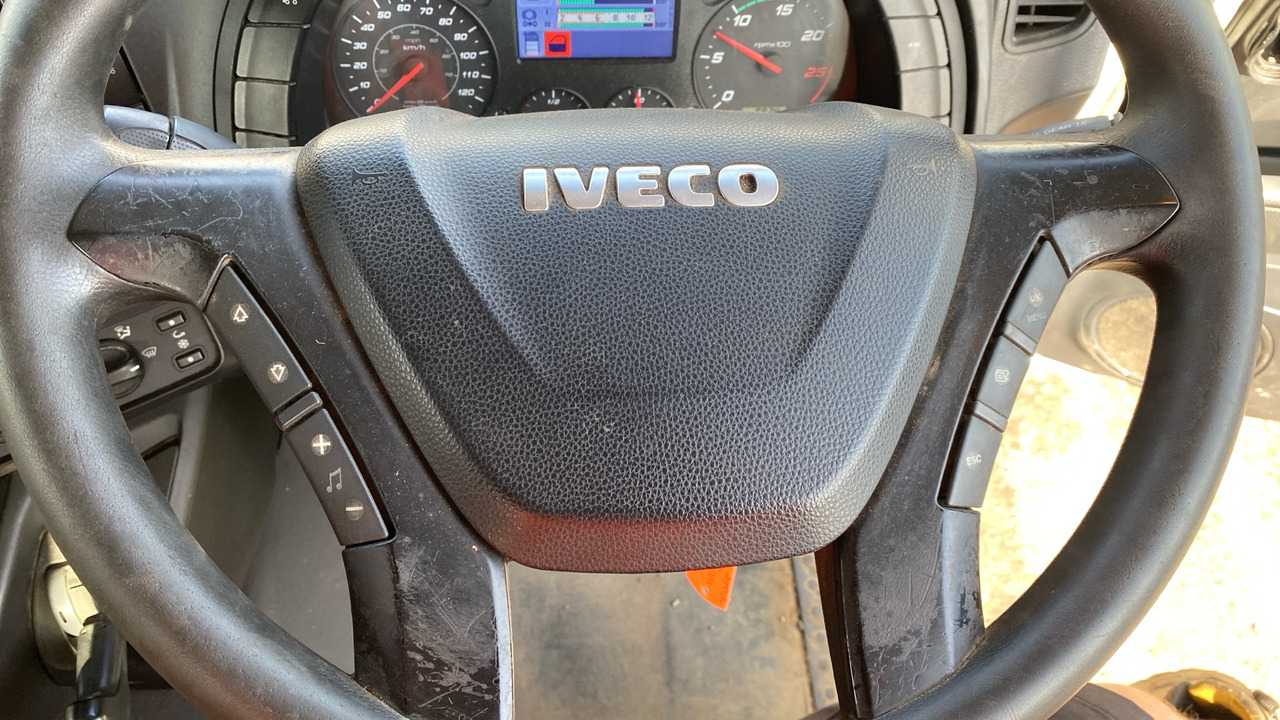 Sattelzugmaschine IVECO STRALIS 460: das Bild 19