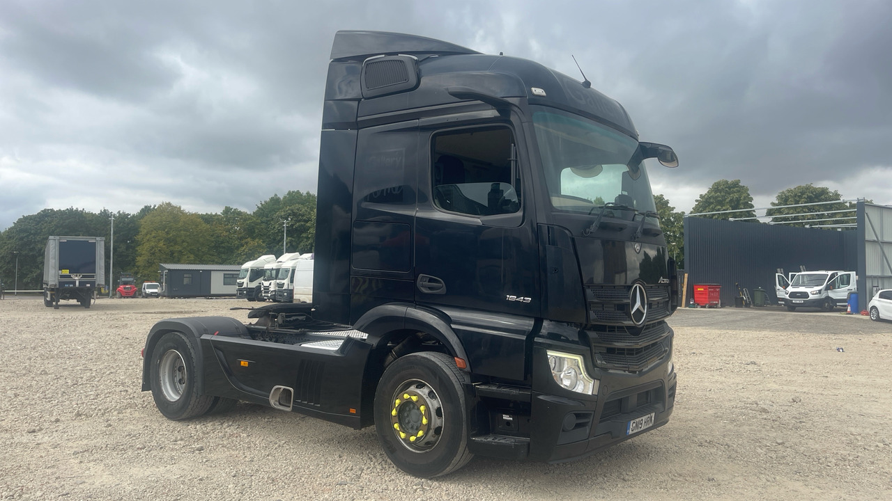 MERCEDES-BENZ ACTROS 1843 - Sattelzugmaschine: das Bild 1 MERCEDES-BENZ ACTROS 1843 - Sattelzugmaschine: das Bild 1