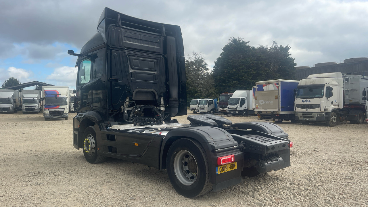 MERCEDES-BENZ ACTROS 1843 - Sattelzugmaschine: das Bild 3 MERCEDES-BENZ ACTROS 1843 - Sattelzugmaschine: das Bild 3