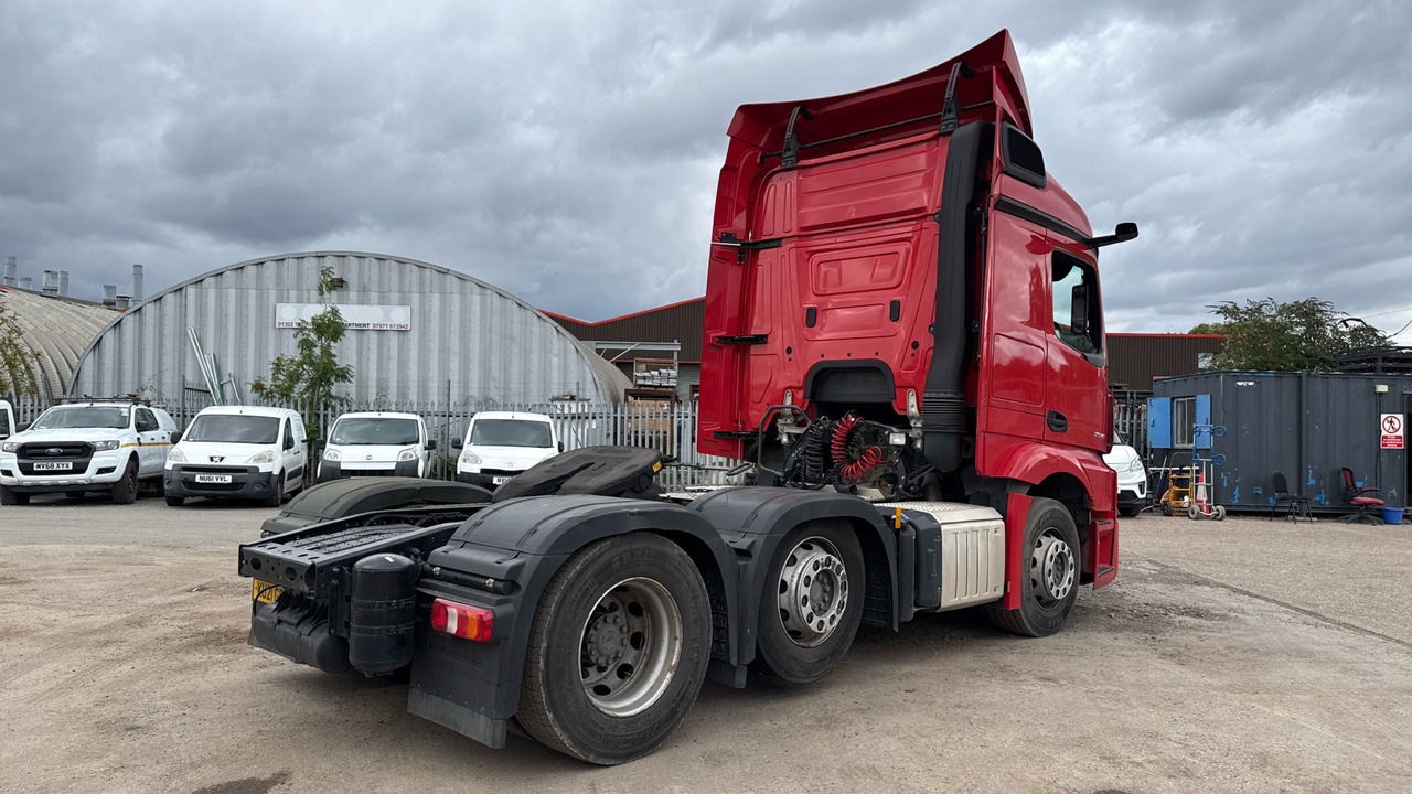 MERCEDES-BENZ ACTROS 2545 - Sattelzugmaschine: das Bild 4 MERCEDES-BENZ ACTROS 2545 - Sattelzugmaschine: das Bild 4