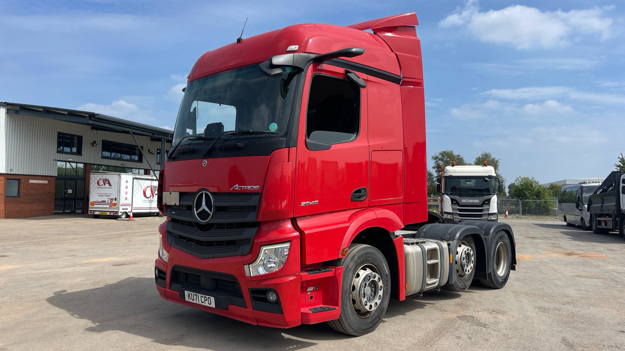 MERCEDES-BENZ ACTROS 2545 - Sattelzugmaschine: das Bild 2 MERCEDES-BENZ ACTROS 2545 - Sattelzugmaschine: das Bild 2