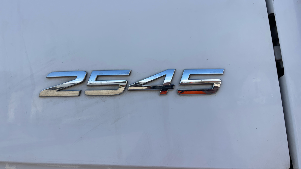 Sattelzugmaschine Mercedes-Benz Actros 2545: das Bild 17