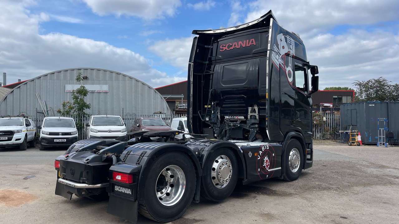SCANIA S 580 V8 - Sattelzugmaschine: das Bild 4 SCANIA S 580 V8 - Sattelzugmaschine: das Bild 4