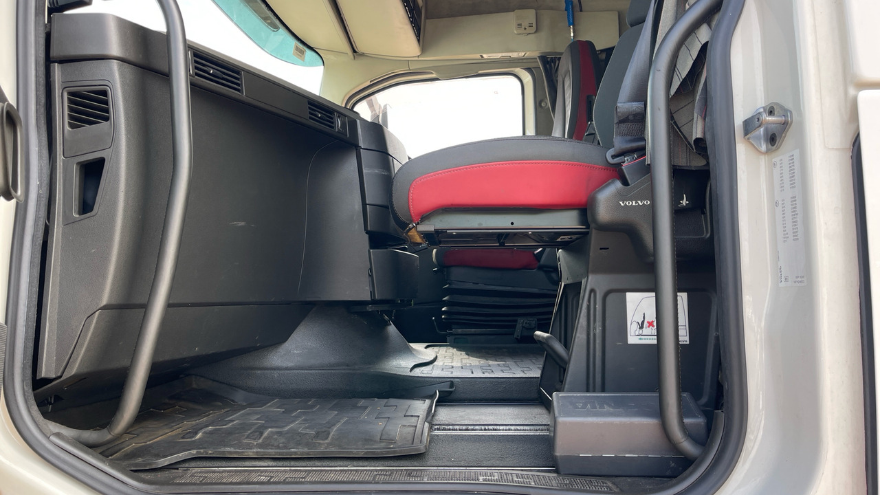 Sattelzugmaschine VOLVO FH 500: das Bild 19