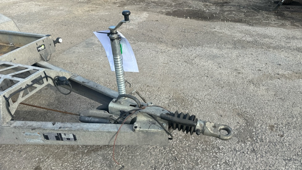 Baumaschinenanhänger TOWMATE: das Bild 12