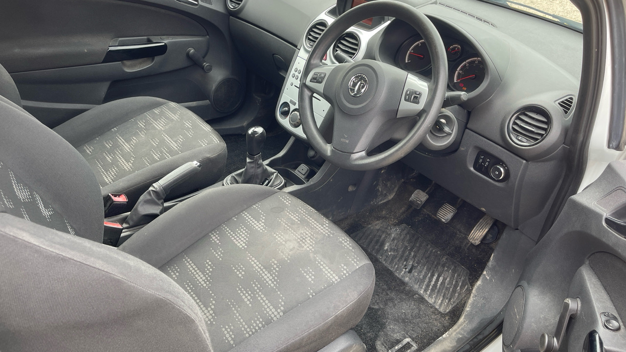 VAUXHALL CORSA 1.3 CDTI - PKW: das Bild 5 VAUXHALL CORSA 1.3 CDTI - PKW: das Bild 5