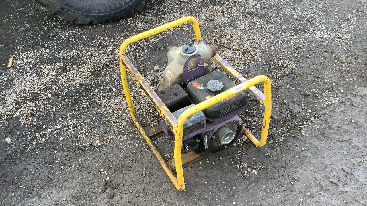 WACKER 2' WATER PUMP PT-2 - Baugeräte: das Bild 2 WACKER 2' WATER PUMP PT-2 - Baugeräte: das Bild 2