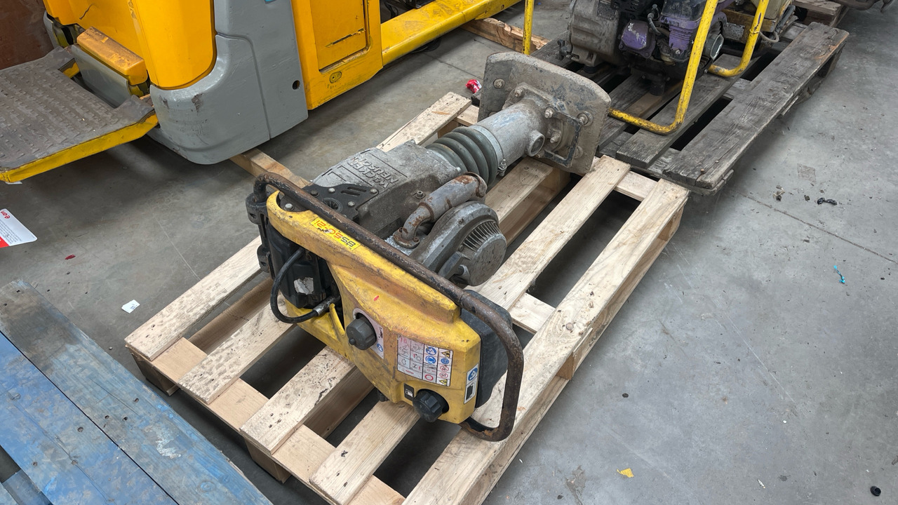 WACKER NEUSON BS-50-21 WHACKER PLATE, PETROL (UNTESTED) - Baugeräte: das Bild 1 WACKER NEUSON BS-50-21 WHACKER PLATE, PETROL (UNTESTED) - Baugeräte: das Bild 1
