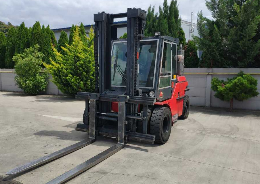 Dan Truck 9680 DD - Dieselstapler: das Bild 1 Dan Truck 9680 DD - Dieselstapler: das Bild 1