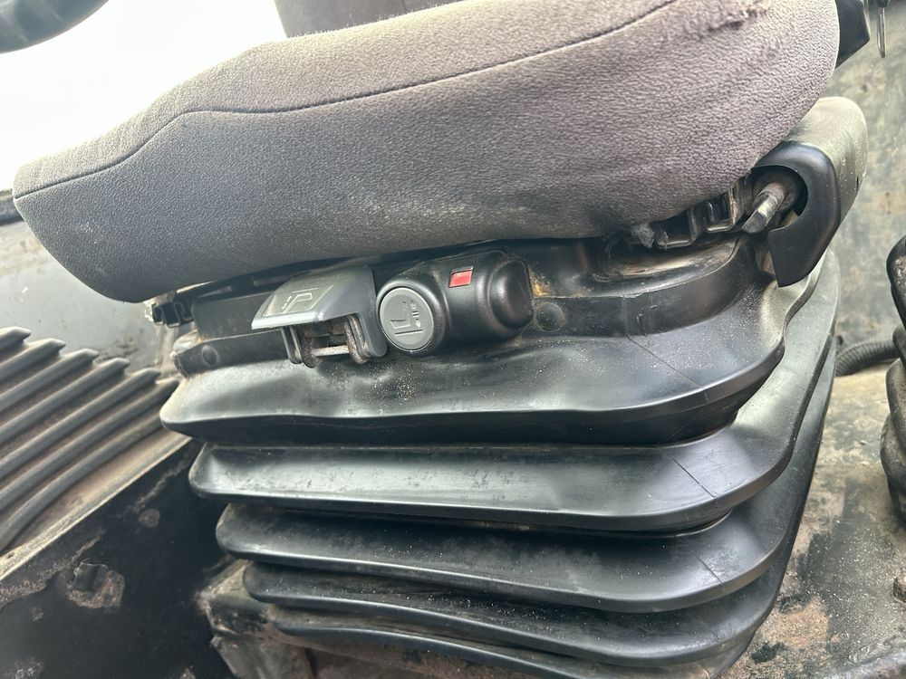 Ładowarka Teleskopowa JCB 531-70 Agri Hektor Poleca - Teleskoplader: das Bild 4 Ładowarka Teleskopowa JCB 531-70 Agri Hektor Poleca - Teleskoplader: das Bild 4