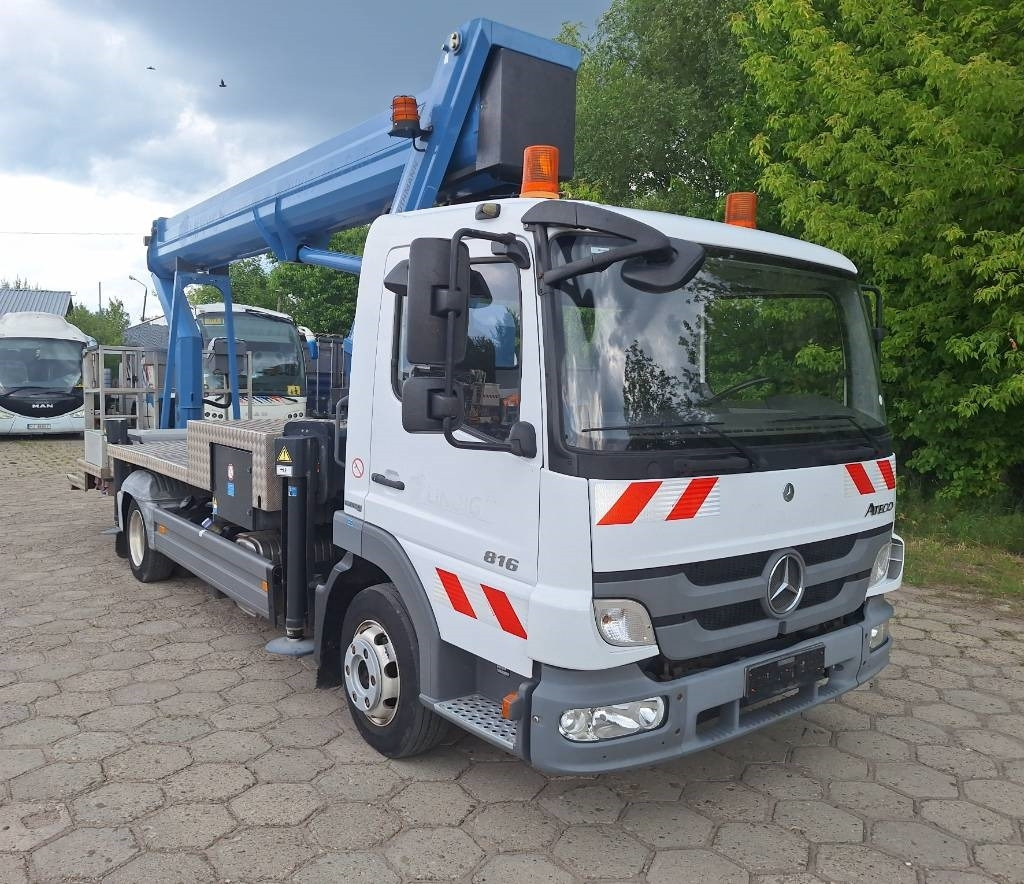 Mercedes-Benz Wumag WT 300 - Teleskopbühne: das Bild 3 Mercedes-Benz Wumag WT 300 - Teleskopbühne: das Bild 3