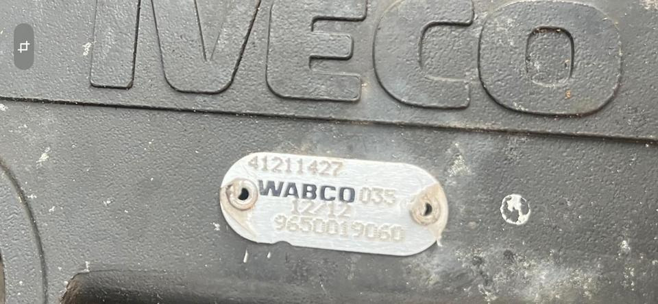 IVECO STRALIS 450 Fußbremsventil Bremsventil WABCO 9650019060 - Bremsventil für LKW: das Bild 2 IVECO STRALIS 450 Fußbremsventil Bremsventil WABCO 9650019060 - Bremsventil für LKW: das Bild 2