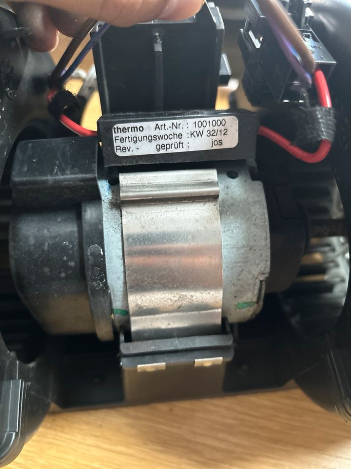 MAN BEHR BOSCH Innen Heizlüfter 9140010500 / H1968002 - Heizung/ Lüftung für LKW: das Bild 3 MAN BEHR BOSCH Innen Heizlüfter 9140010500 / H1968002 - Heizung/ Lüftung für LKW: das Bild 3