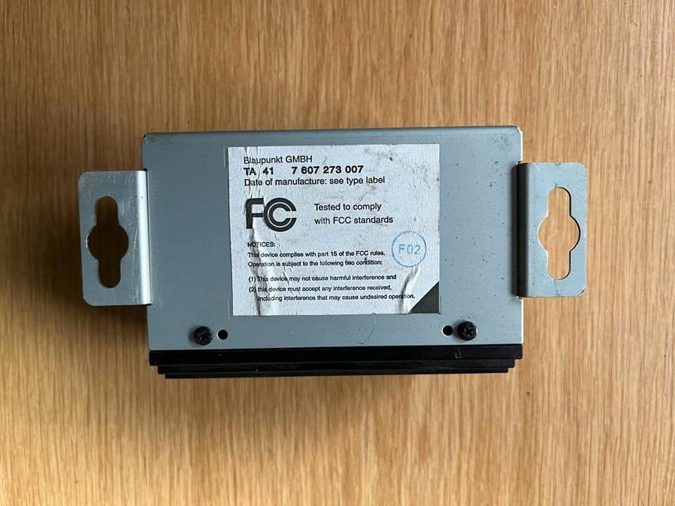 MAN BLAUPUNKT Audio Verstärker 7 607 273 007 - Steuergerät für LKW: das Bild 5 MAN BLAUPUNKT Audio Verstärker 7 607 273 007 - Steuergerät für LKW: das Bild 5