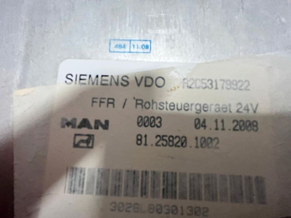 MAN SIEMENS VDO FFR Rohsteuergerät 81.25820.1002 - Steuergerät für LKW: das Bild 2 MAN SIEMENS VDO FFR Rohsteuergerät 81.25820.1002 - Steuergerät für LKW: das Bild 2