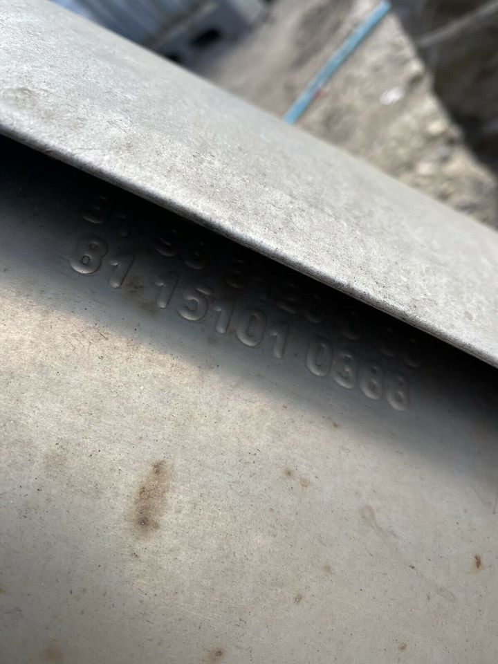 MAN TGL Auspuff Schalldämpfer Katalysator 81151010388 - Fahrzeugkatalysator für LKW: das Bild 2 MAN TGL Auspuff Schalldämpfer Katalysator 81151010388 - Fahrzeugkatalysator für LKW: das Bild 2
