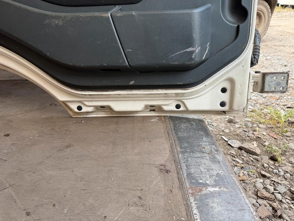 MAN TGL Fahrertür Weiß Spiegel Innenverkleidung - Tür und Teile für LKW: das Bild 5 MAN TGL Fahrertür Weiß Spiegel Innenverkleidung - Tür und Teile für LKW: das Bild 5