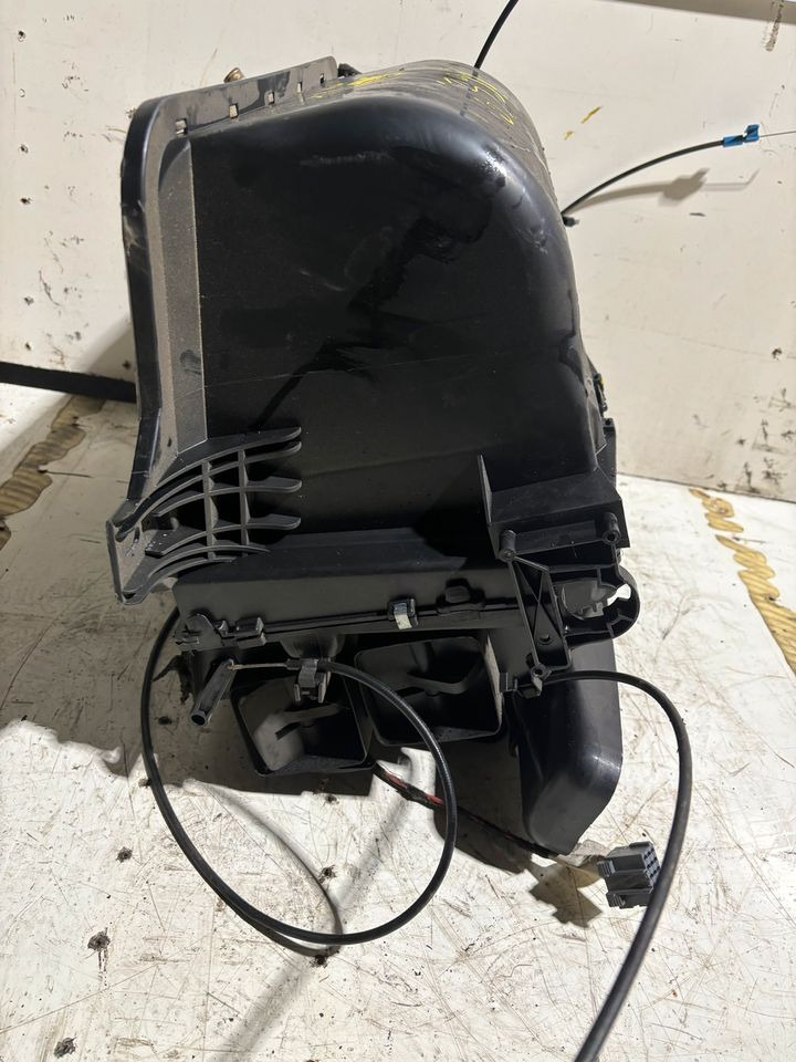 MAN TGL Innenraum Gebläse/Heizung 81.61900.6391 - Ventilator für LKW: das Bild 4 MAN TGL Innenraum Gebläse/Heizung 81.61900.6391 - Ventilator für LKW: das Bild 4