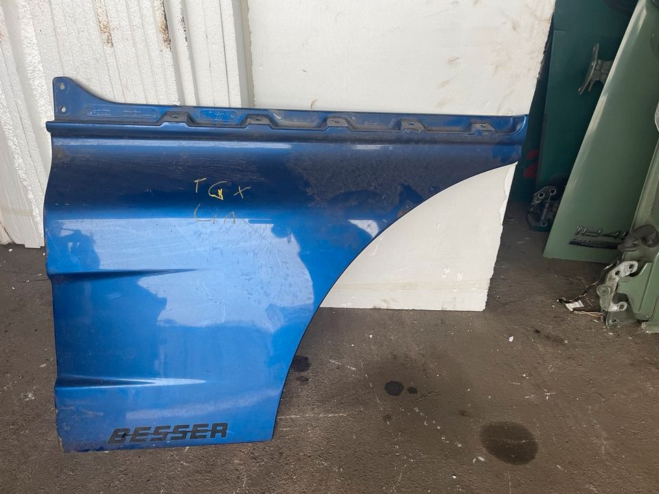 MAN TGX TGA Abdeckung Türverlängerung Links Blau - Tür und Teile für LKW: das Bild 1 MAN TGX TGA Abdeckung Türverlängerung Links Blau - Tür und Teile für LKW: das Bild 1