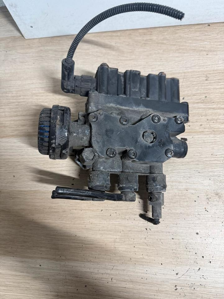 MAN WABCO VENTIL 4728800300 81.25902-6238 - Ventil für LKW: das Bild 3 MAN WABCO VENTIL 4728800300 81.25902-6238 - Ventil für LKW: das Bild 3