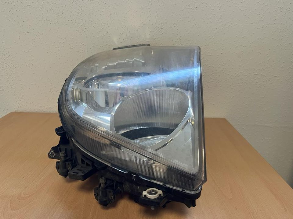 Mercedes Actros Bi Xenon Scheinwerfer Vorne Links A9608200639 - Hauptscheinwerfer für LKW: das Bild 4 Mercedes Actros Bi Xenon Scheinwerfer Vorne Links A9608200639 - Hauptscheinwerfer für LKW: das Bild 4