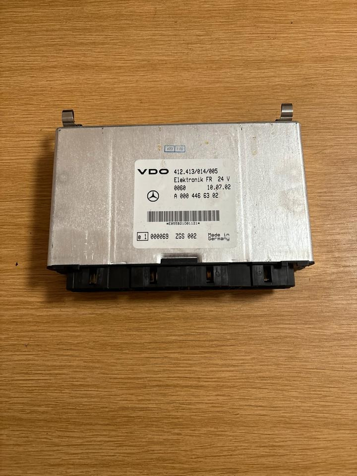 Mercedes-Benz VDO Elektronik FR Steuergerät A0004466302 - Steuergerät für LKW: das Bild 1 Mercedes-Benz VDO Elektronik FR Steuergerät A0004466302 - Steuergerät für LKW: das Bild 1
