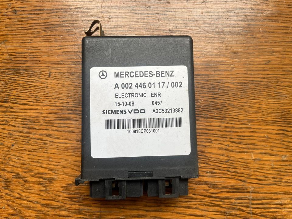 Mercedes SIEMENS VDO Elektronik ENR Steuergerät A0024460117 - Steuergerät für LKW: das Bild 1 Mercedes SIEMENS VDO Elektronik ENR Steuergerät A0024460117 - Steuergerät für LKW: das Bild 1