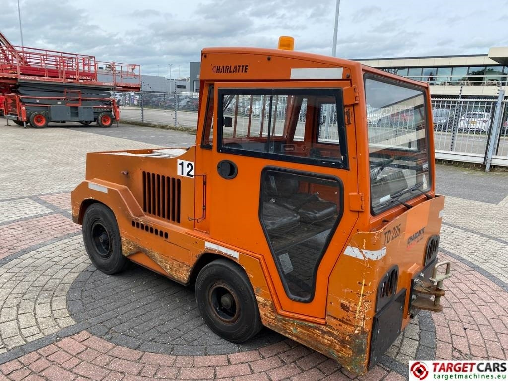 Charlatte TD225 Diesel Tow Truck Tractor 18T capacity - Schleppfahrzeug: das Bild 3 Charlatte TD225 Diesel Tow Truck Tractor 18T capacity - Schleppfahrzeug: das Bild 3