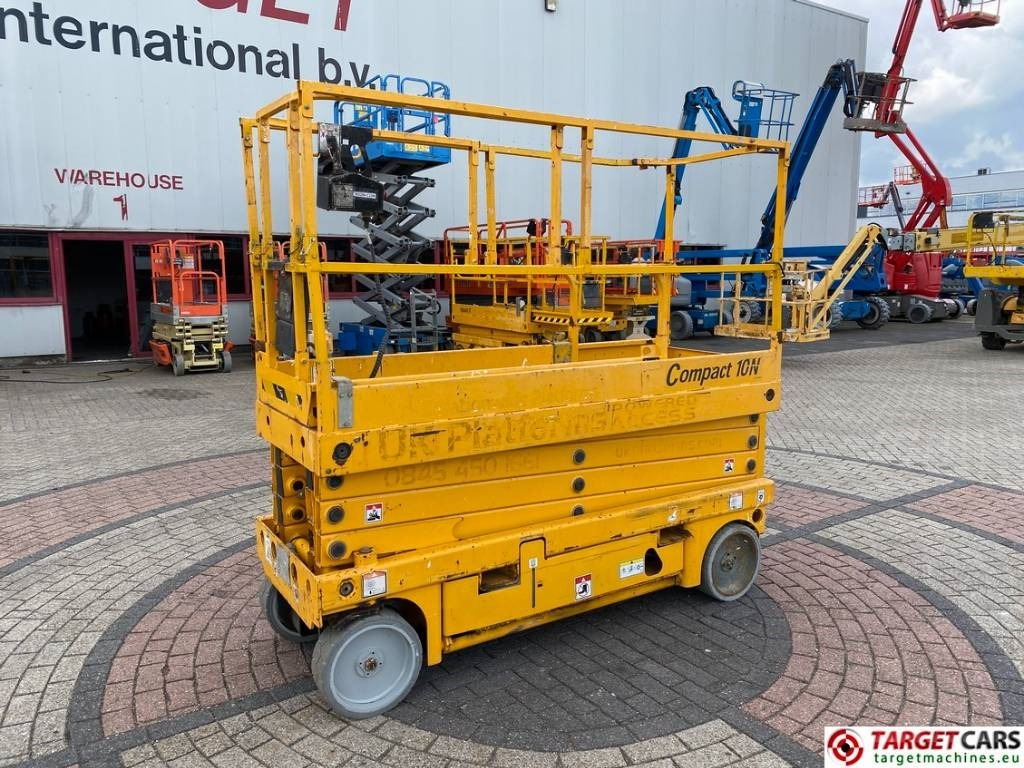 Haulotte Compact 10N Electric Scissor Work Lift 1000cm - Scherenbühne: das Bild 1 Haulotte Compact 10N Electric Scissor Work Lift 1000cm - Scherenbühne: das Bild 1