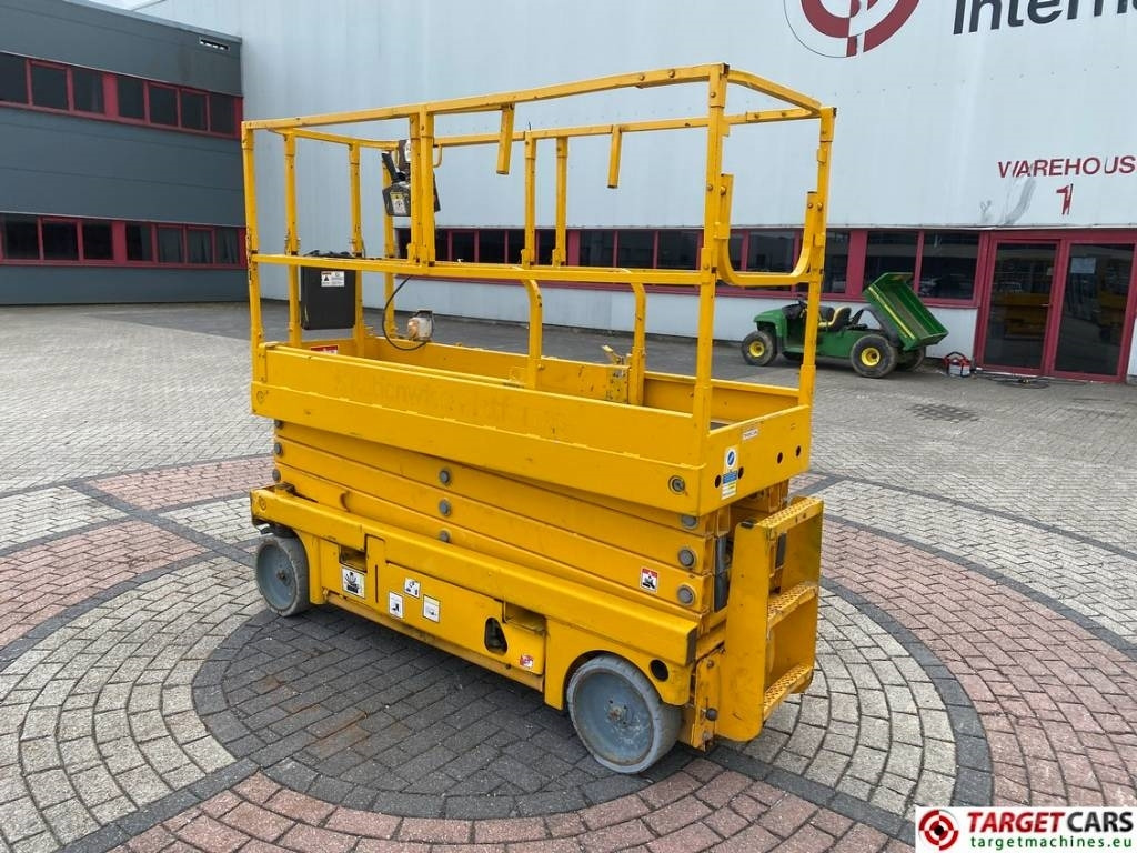 Haulotte Compact 10N Electric Scissor Work Lift 1000cm - Scherenbühne: das Bild 4 Haulotte Compact 10N Electric Scissor Work Lift 1000cm - Scherenbühne: das Bild 4