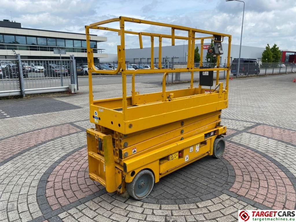 Haulotte Compact 10N Electric Scissor Work Lift 1000cm - Scherenbühne: das Bild 3 Haulotte Compact 10N Electric Scissor Work Lift 1000cm - Scherenbühne: das Bild 3