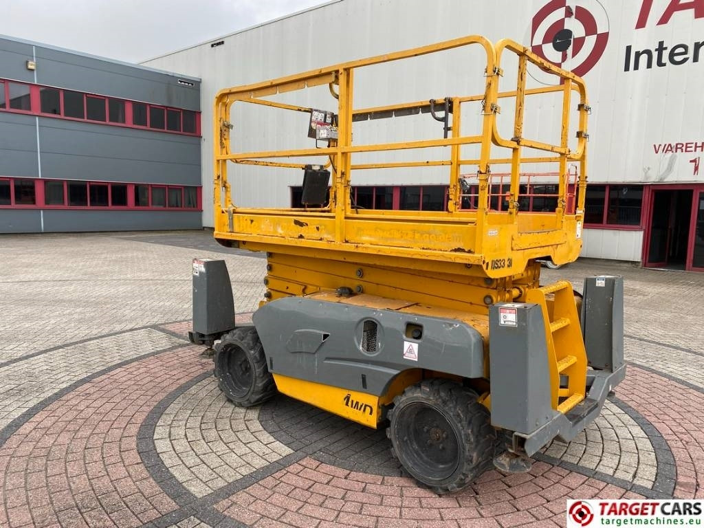 Haulotte Compact 12DX Diesel 4x4 Scissor Work Lift 1206cm - Scherenbühne: das Bild 4 Haulotte Compact 12DX Diesel 4x4 Scissor Work Lift 1206cm - Scherenbühne: das Bild 4