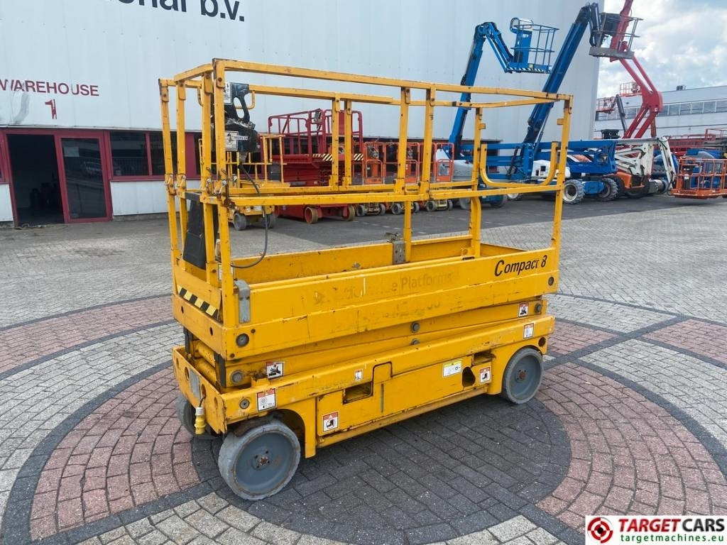 Haulotte Compact 8 Electric Scissor Work Lift 818cm - Scherenbühne: das Bild 1 Haulotte Compact 8 Electric Scissor Work Lift 818cm - Scherenbühne: das Bild 1