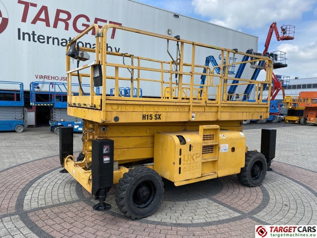 Haulotte H15SXNT Diesel H15SX 4x4 Scissor Work Lift 1500cm - Scherenbühne: das Bild 1 Haulotte H15SXNT Diesel H15SX 4x4 Scissor Work Lift 1500cm - Scherenbühne: das Bild 1