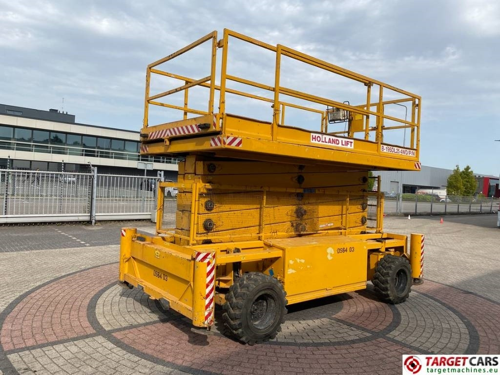 Holland Lift B195DL-25 4WD Diesel 4x4 Scissor Work Lift 2150cm - Scherenbühne: das Bild 3 Holland Lift B195DL-25 4WD Diesel 4x4 Scissor Work Lift 2150cm - Scherenbühne: das Bild 3