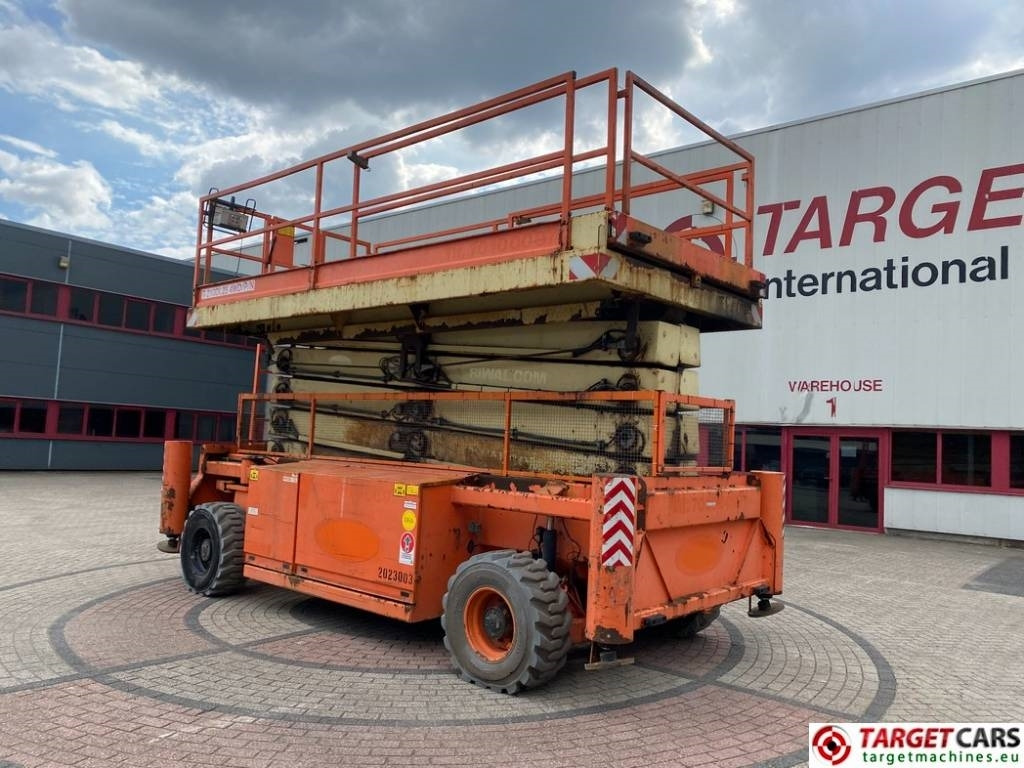 Holland Lift T210DL25 4WD Diesel T-210DL25 Scissor WorkLift 23M - Scherenbühne: das Bild 4 Holland Lift T210DL25 4WD Diesel T-210DL25 Scissor WorkLift 23M - Scherenbühne: das Bild 4