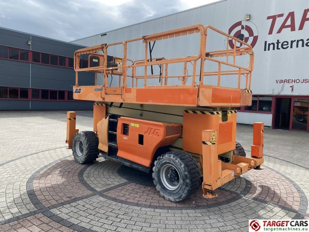 JLG 4394RT Diesel 4x4 Scissor Work Lift 1511cm - Scherenbühne: das Bild 4 JLG 4394RT Diesel 4x4 Scissor Work Lift 1511cm - Scherenbühne: das Bild 4