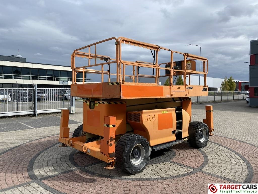JLG 4394RT Diesel 4x4 Scissor Work Lift 1511cm - Scherenbühne: das Bild 3 JLG 4394RT Diesel 4x4 Scissor Work Lift 1511cm - Scherenbühne: das Bild 3