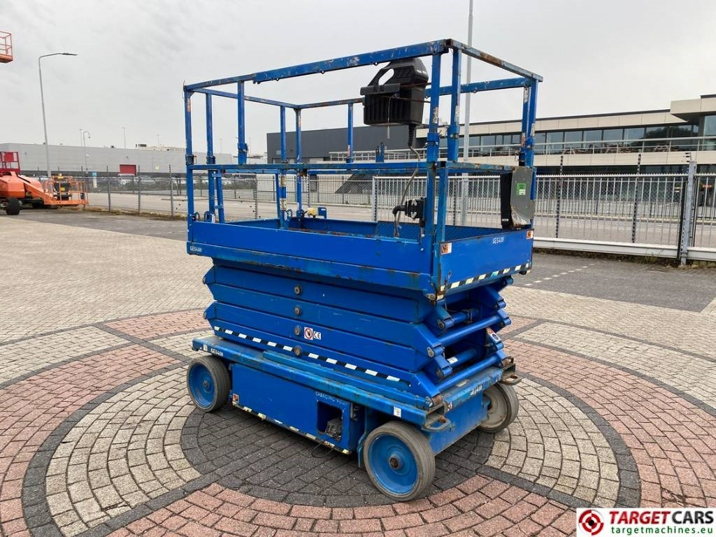 SkyJack SJ4732 Electric 4732 Scissor Work Lift 1165cm - Scherenbühne: das Bild 2 SkyJack SJ4732 Electric 4732 Scissor Work Lift 1165cm - Scherenbühne: das Bild 2
