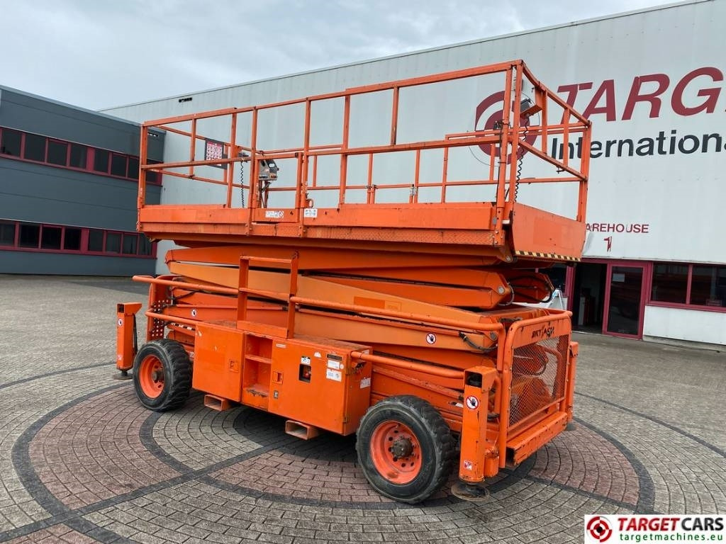 SkyJack SJ9250 RT Diesel 4x4 Scissor Work Lift 1720cm - Scherenbühne: das Bild 4 SkyJack SJ9250 RT Diesel 4x4 Scissor Work Lift 1720cm - Scherenbühne: das Bild 4