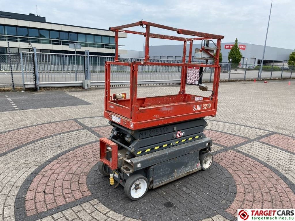 SkyJack SJIII-3219 Electric 3219 Scissor Work Lift 780cm - Scherenbühne: das Bild 3 SkyJack SJIII-3219 Electric 3219 Scissor Work Lift 780cm - Scherenbühne: das Bild 3