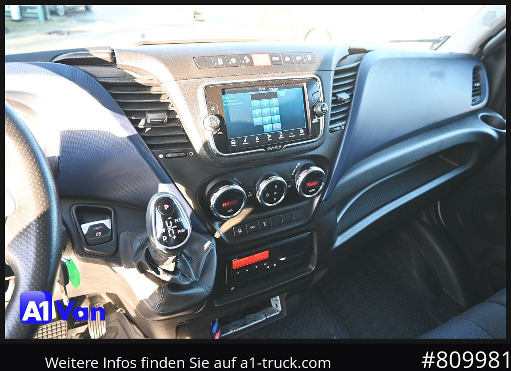 IVECO Daily 72C18 A8V Pritsche/Plane, Tempomat, AHK, Klima - Pritsche Transporter: das Bild 4 IVECO Daily 72C18 A8V Pritsche/Plane, Tempomat, AHK, Klima - Pritsche Transporter: das Bild 4