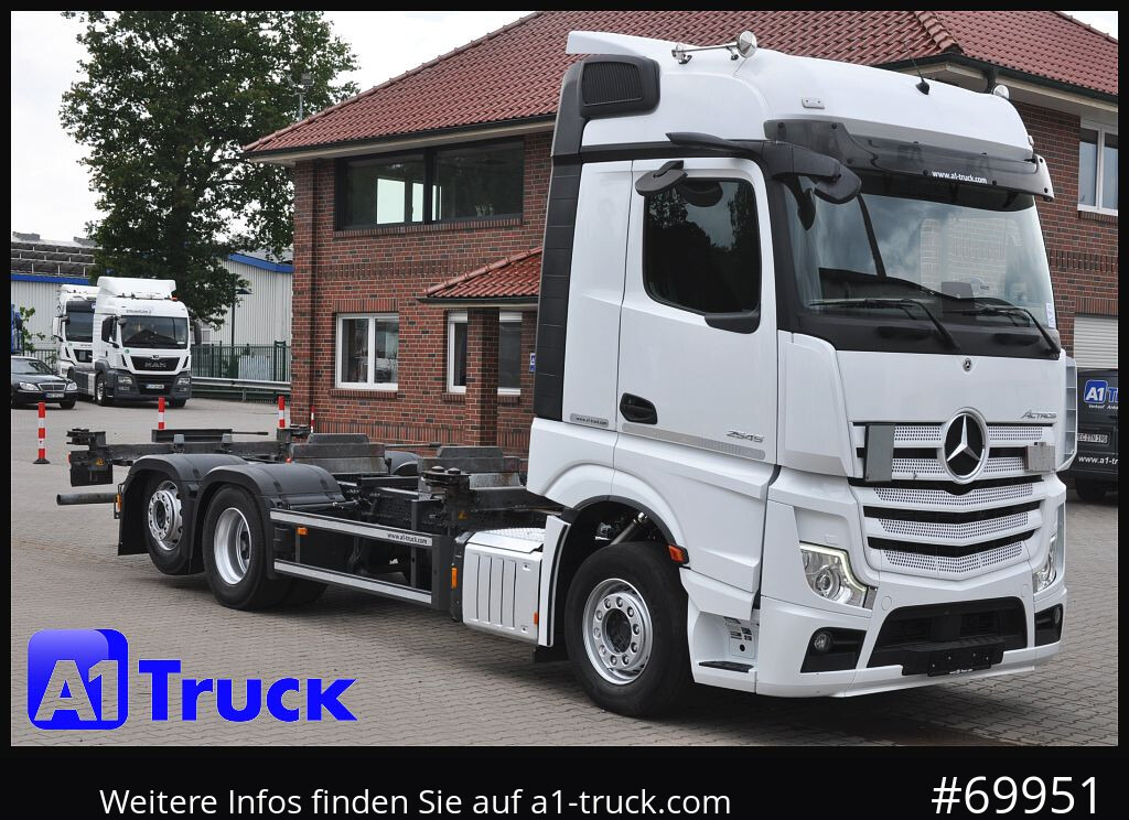 MERCEDES-BENZ 2545, Multi BDF, Wechsler, 7.45-7.82, MIDI, LIftachse - Containerwagen/ Wechselfahrgestell LKW: das Bild 1 MERCEDES-BENZ 2545, Multi BDF, Wechsler, 7.45-7.82, MIDI, LIftachse - Containerwagen/ Wechselfahrgestell LKW: das Bild 1