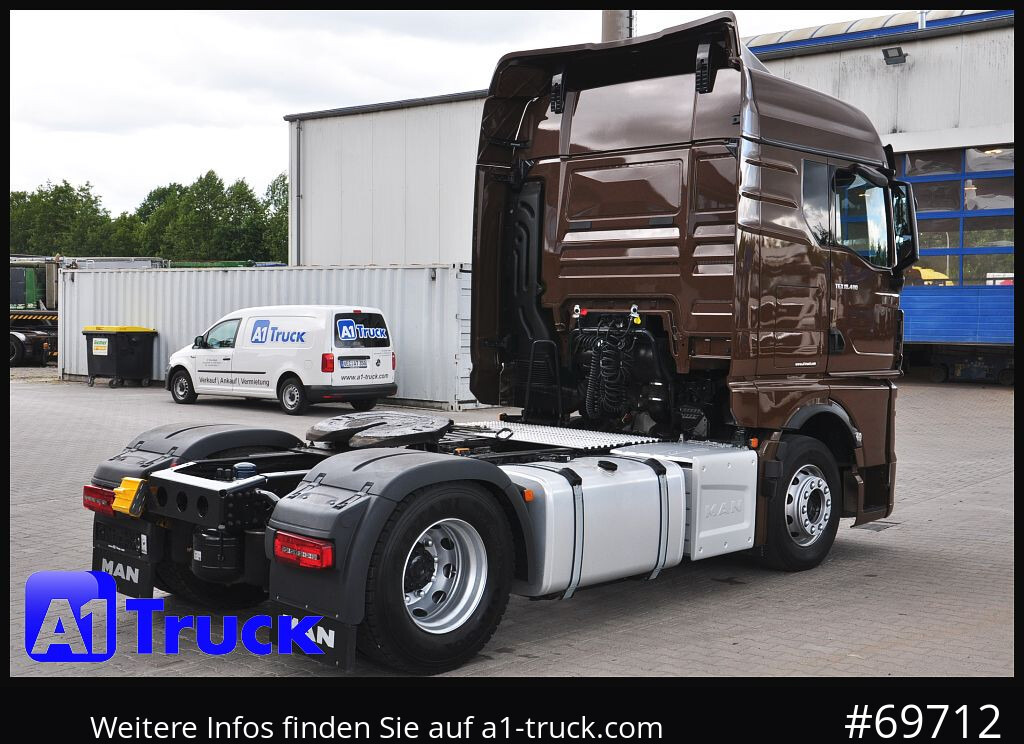 Sattelzugmaschine MAN TGX 18,480 BLS Intarder Standkima, Soundsystem: das Bild 9