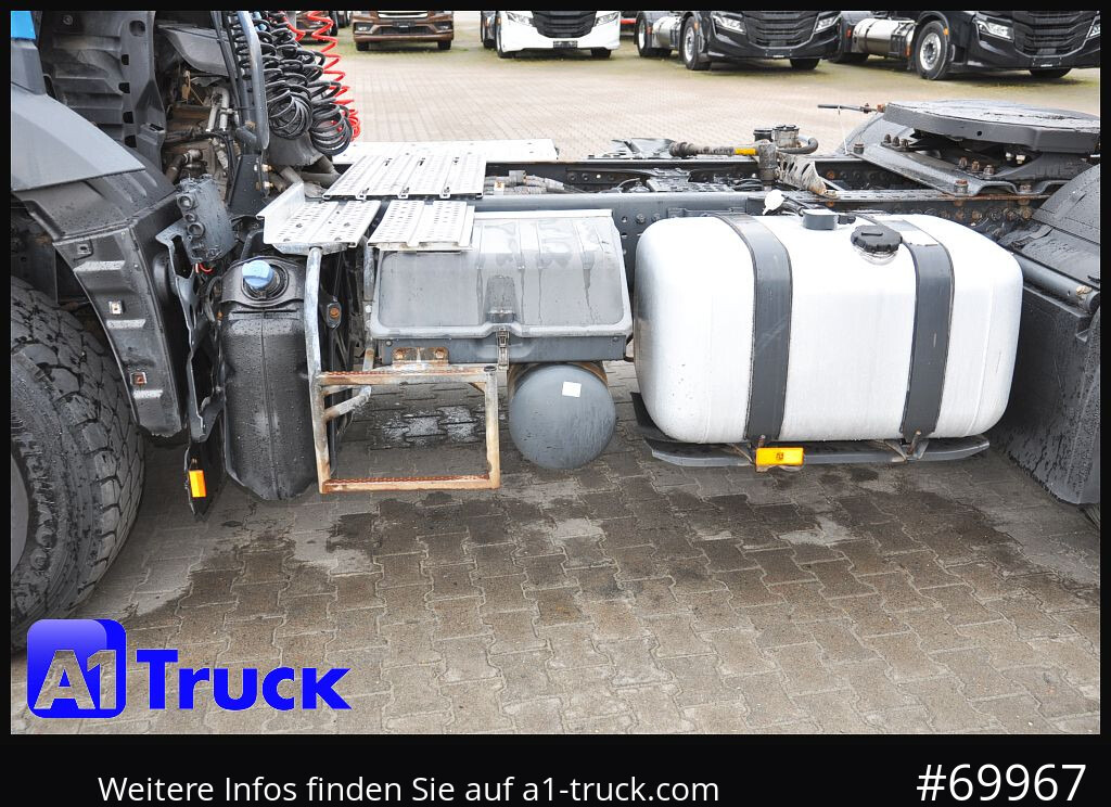 MERCEDES-BENZ 1845 Arocs, 4x4H, Allrad Hydraulik, Hydrodrive, - Sattelzugmaschine: das Bild 2 MERCEDES-BENZ 1845 Arocs, 4x4H, Allrad Hydraulik, Hydrodrive, - Sattelzugmaschine: das Bild 2