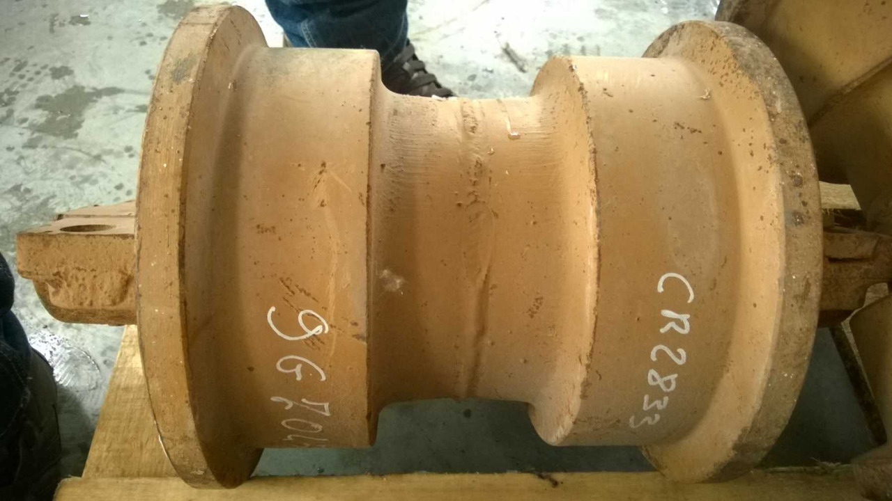 Caterpillar 235 245 983 4 Rulli. CR2833 - Laufrolle für Baumaschine: das Bild 2 Caterpillar 235 245 983 4 Rulli. CR2833 - Laufrolle für Baumaschine: das Bild 2