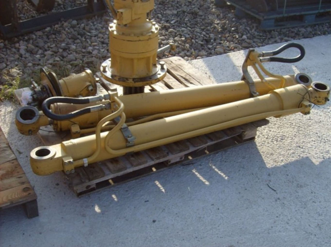 Caterpillar 317 NVA CILINDRI DI SALITA - Hydraulikzylinder für Baumaschine: das Bild 1 Caterpillar 317 NVA CILINDRI DI SALITA - Hydraulikzylinder für Baumaschine: das Bild 1