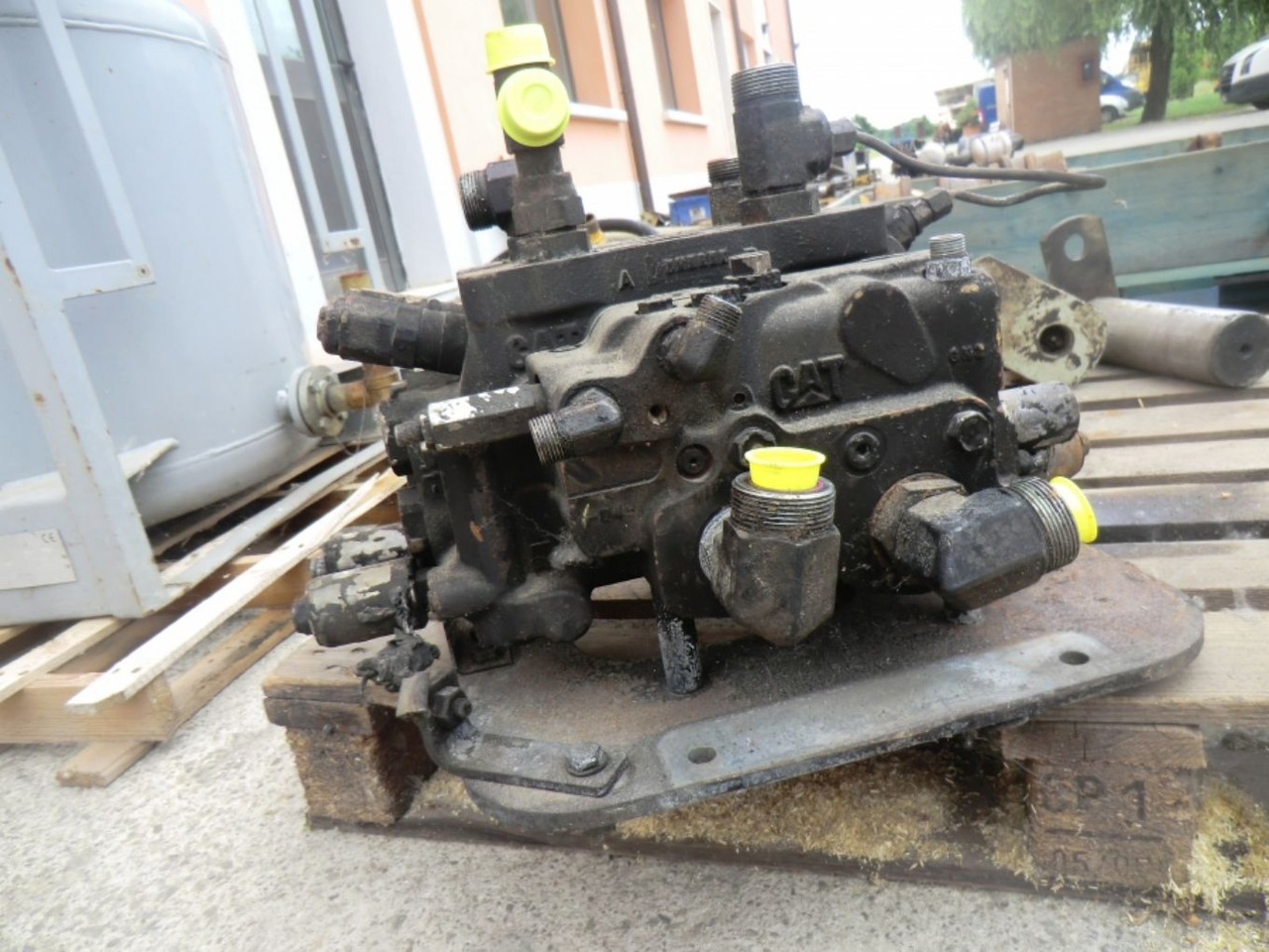 Caterpillar 963D DISTRIBUTORE - Hydraulik ventil für Baumaschine: das Bild 3 Caterpillar 963D DISTRIBUTORE - Hydraulik ventil für Baumaschine: das Bild 3